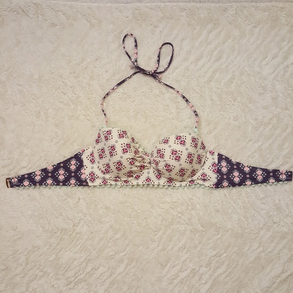 Victoria's Secret Getaway Halter Swim Bikini Size 34B - Picture 6 of 8
